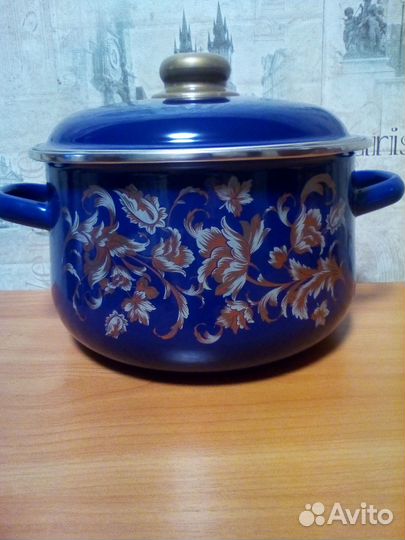 Кастрюля эмалированная новая