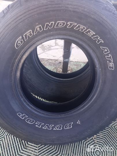 Dunlop Grandtrek AT3 275/70 R16