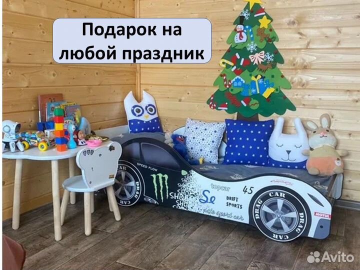 Детская кровать машина