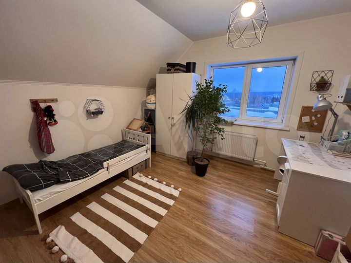 Дом 140 м² на участке 15 сот.