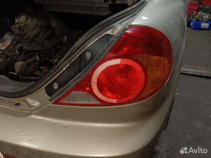 Задний правый фонарь Kia Spectra