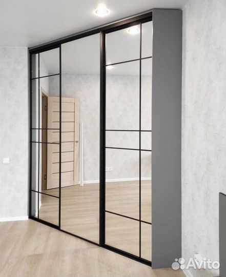 Шкаф на заказ / Шкаф распашной / Шкаф в прихожую