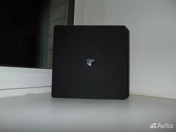 Sony Playstation 4 Slim 500 GB + Dualshock 3шт
