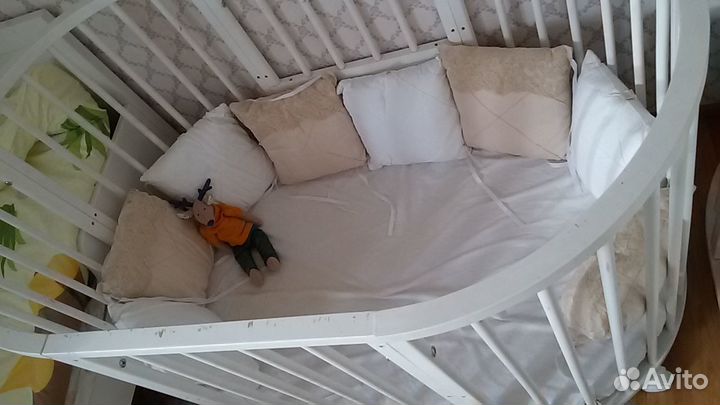 Кроватки детские 7в1 с маятником