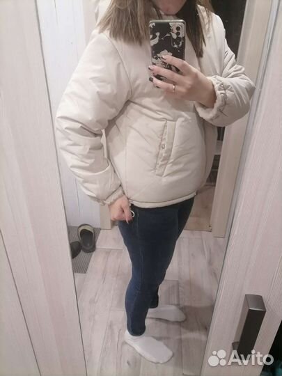 Куртка женская новая 46