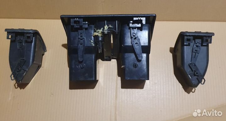 Дефлекторы воздуховодов панели ваз 2110,11,12