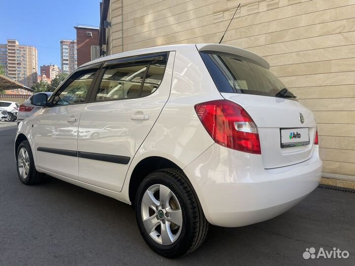 Skoda Fabia 1.6 AT, 2011, 40 100 км