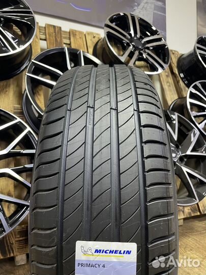 Michelin Primacy 4 235/40 R19 96W