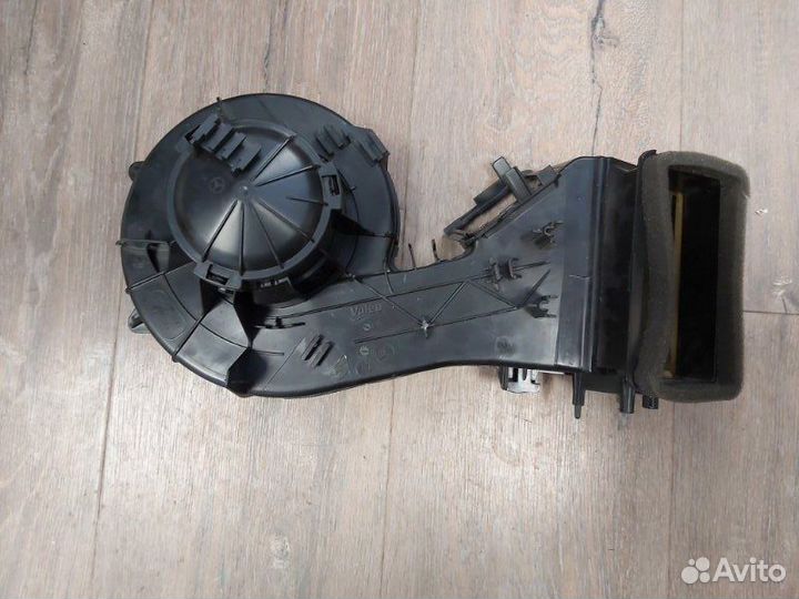 Корпус мотора печки Mercedes Gl 500 4Matic 166