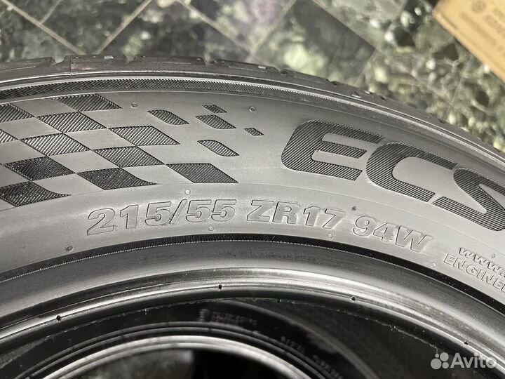 Kumho Ecsta PS71 215/55 R17 94W