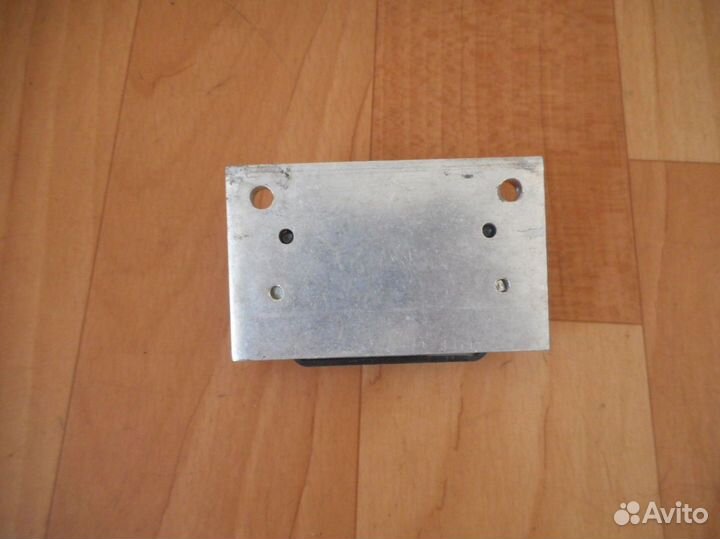 Коммутатор Audi 80 (B3) (1986-1991)