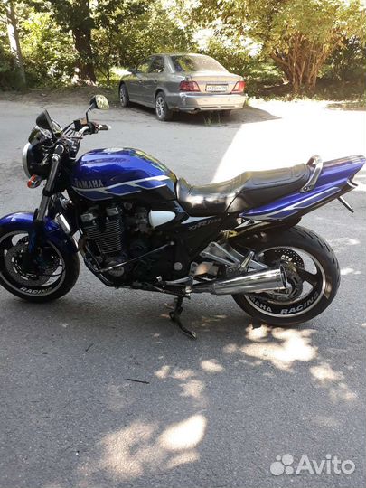 Мотоцикл Yamaha xjr1300