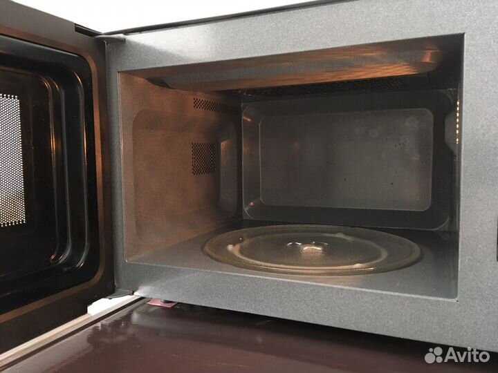 Микроволновая печь Panasonic NN-GT348M