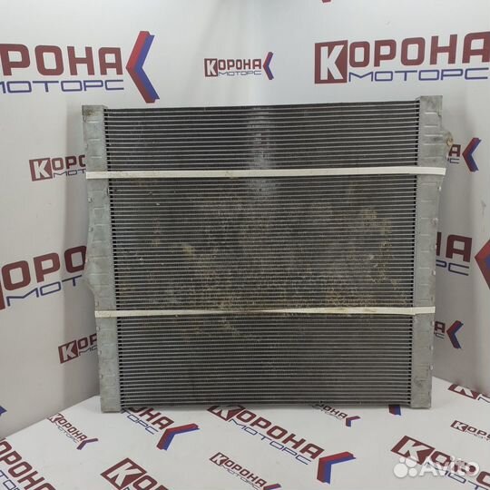 Радиатор двигателя BMW X5 E70