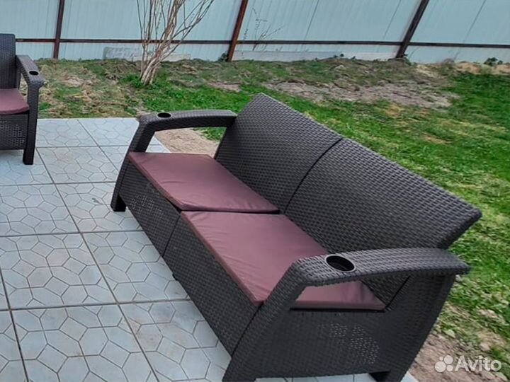 Садовая мебель из ротанга - двухместный диван