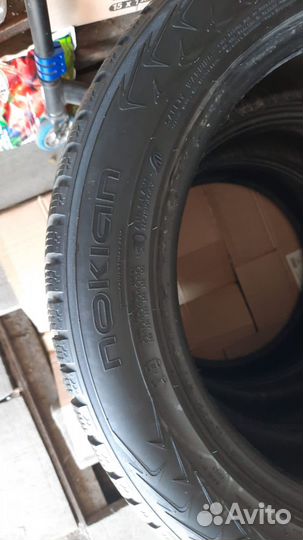 Nokian Tyres Hakkapeliitta 7 215/55 R17 98T