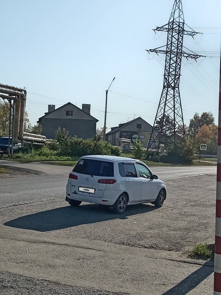 Mazda Demio: фото владельца