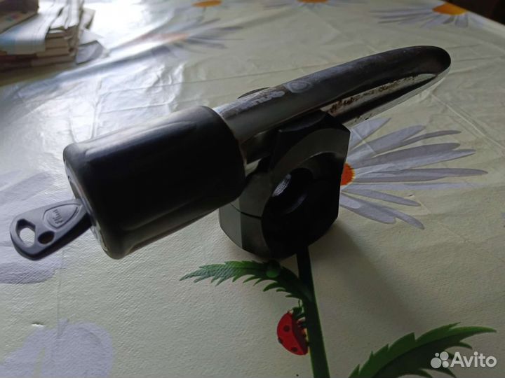 Блокиратор рулевого вала