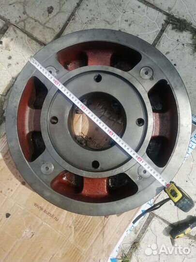 Токарный патрон четырехкулачковый 500мм СССР