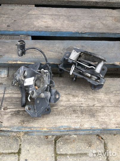 Замок капота BMW F01