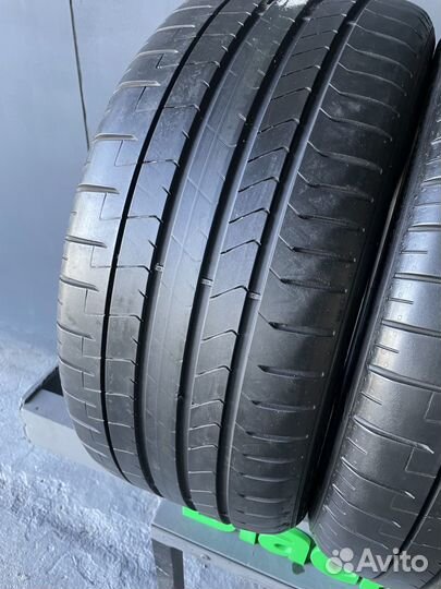 Pirelli P Zero PZ4 225/40 R19 и 255/35 R19