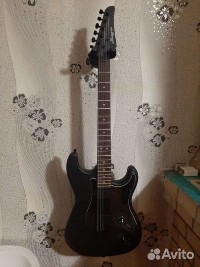 Электрогитара