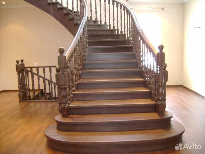 Лестницы из дерева,металла и стекла