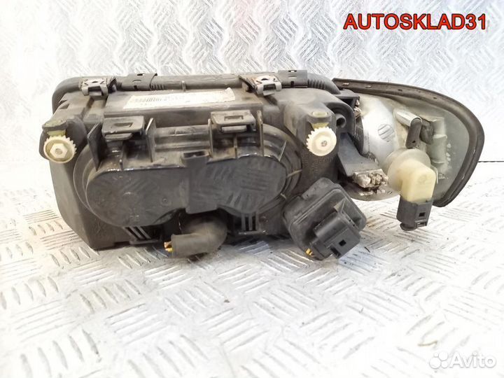 Фара правая Audi A3 8L1 8L0941030 дорестайлинг