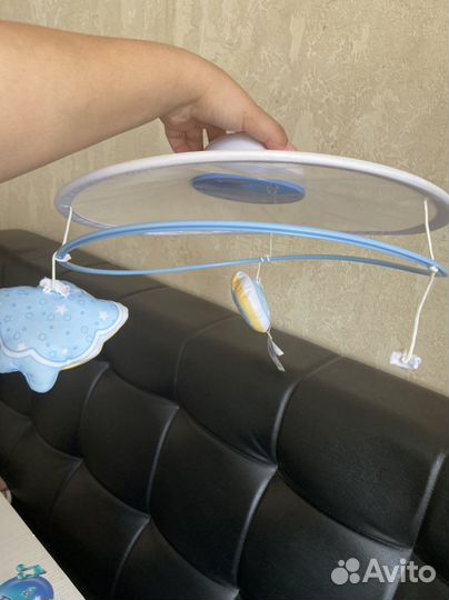 Мобиль на кроватку с проектором