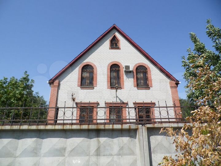 Коттедж 425 м² на участке 11 сот.