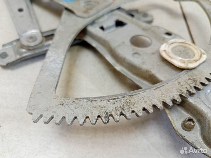 Стеклоподъемник электрический передний левый