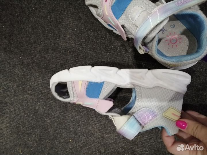 Отдам за коробку шариков несквик