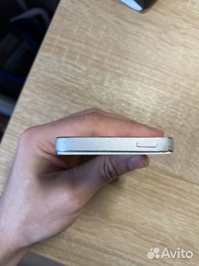 Телефон iPhone