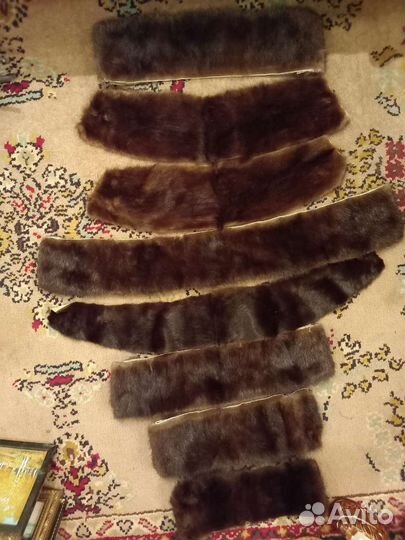 Норковые шкурки и лисьи воротники