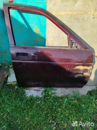 Дверь передняя правая priora