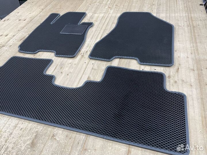 Автоковрики EVA для Hyundai Tucson 2004-2010