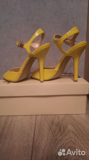 Летняя женская обувь 37