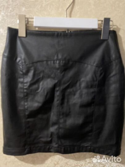 Кожаная юбка pull&bear S