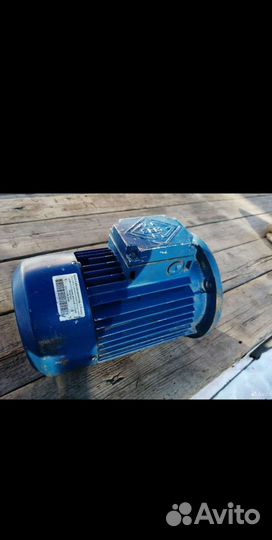 Продам электродвигатели
