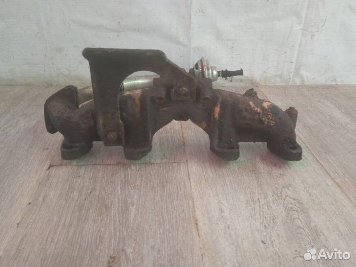 Коллектор выпускной Volkswagen Passat B4 1.9 1995