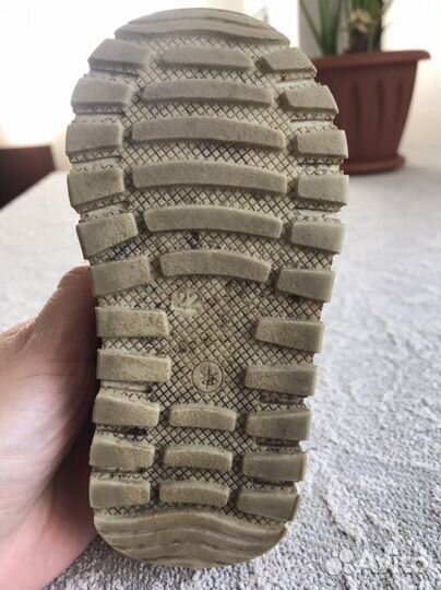 Кроссовки детские 22 размер