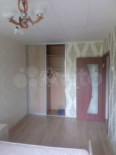 3-к. квартира, 58 м², 3/5 эт.