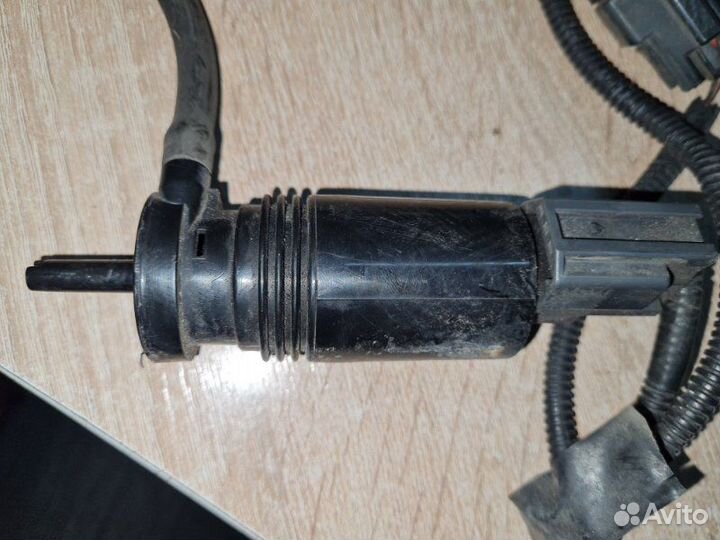 Насос омывателя высокого давления Volvo S60 седан