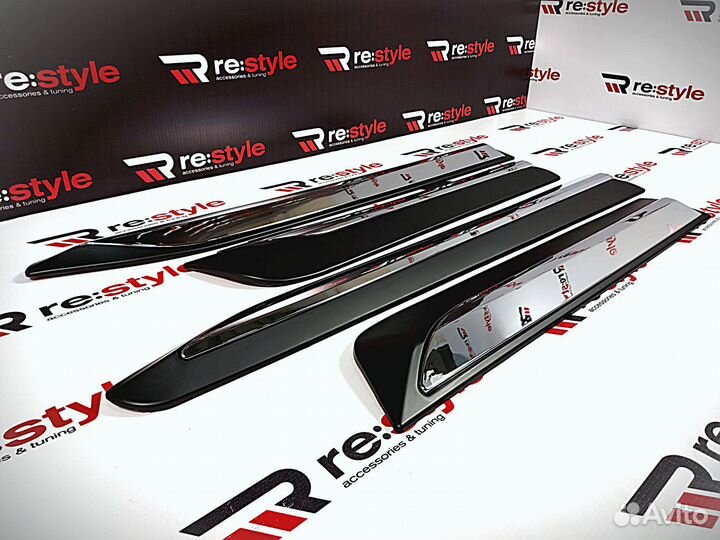 Молдинги дверей Hilux Pick Up с15г