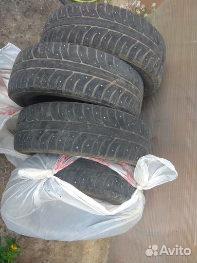 Bridgestone Ice Cruiser 7000 195/65 R15