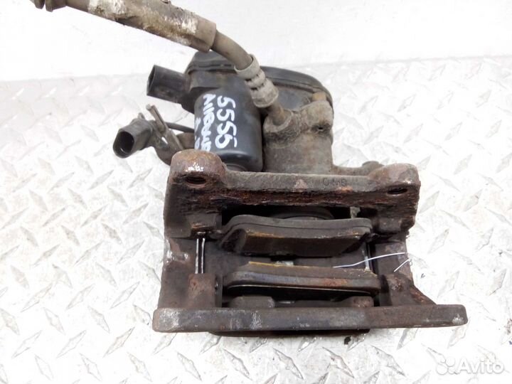 Суппорт задний правый Audi Allroad C7