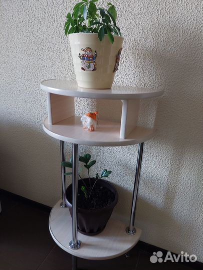 Этажерка для цветов