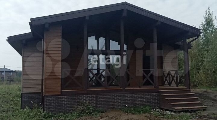 Дом 100 м² на участке 8 сот.