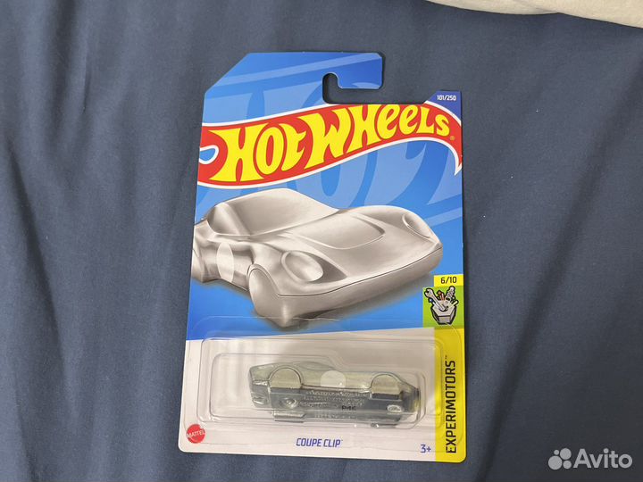 Hot wheels coupe clip 101/205 брелок