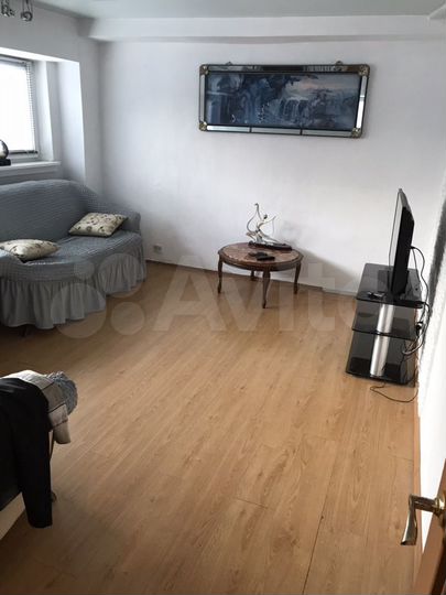 3-к. квартира, 50 м², 5/5 эт.